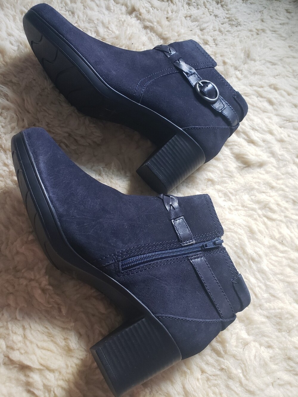 NWT Clarks Suede Leather Ankle Boots 9.5W